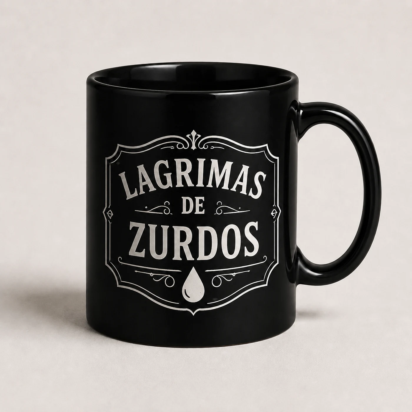 Taza Lágrimas de Zurdos negra